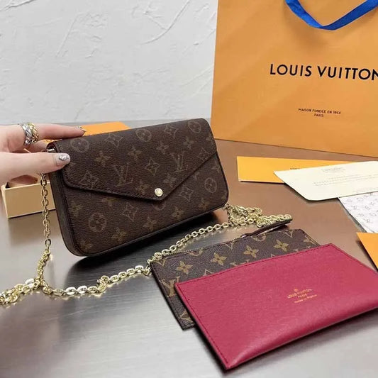 Coffee Street Simplicity Letter Chains Bags